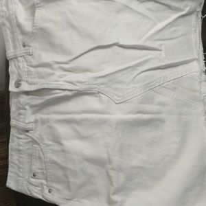 Denim Co women's white size 8 denim skiry